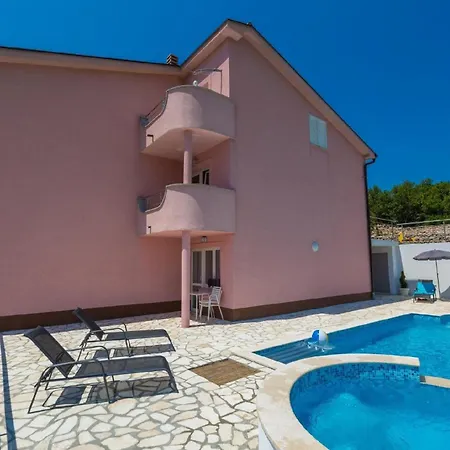 Fuer 8 Personen Ca 130 Qm In Klenovica, Kvarner Bucht Gespanschaft Primorje-gorski Apartman *